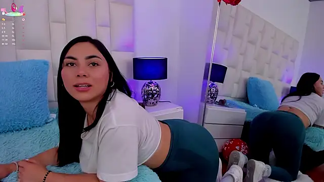 Snapshot of Ariana_rouse chatting on February 20, 2025, 7:52 pm Ariana rouse online show from February 20, 2025, 7:52 pm