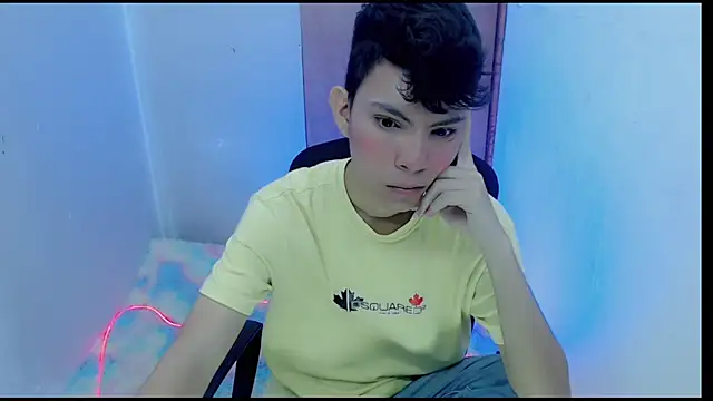 Alexxx lov online show from February 2, 2025, 12:35 pm