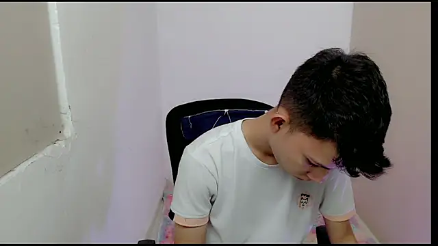 Alexxx lov online show from March 10, 2025, 12:26 pm