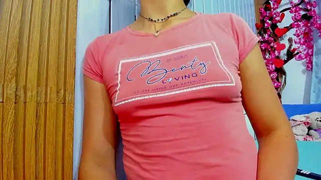 Snapshot of vicky__skinny_1 chatting on March 1, 2025, 3:32 am vicky  skinny 1 online show from March 1, 2025, 3:32 am