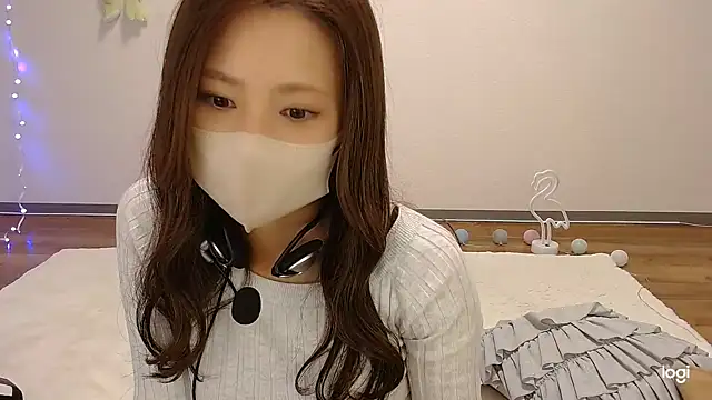 Snapshot of hinano_JP chatting on November 4, 2025, 1:38 am hinano JP online show from November 4, 2025, 1:38 am