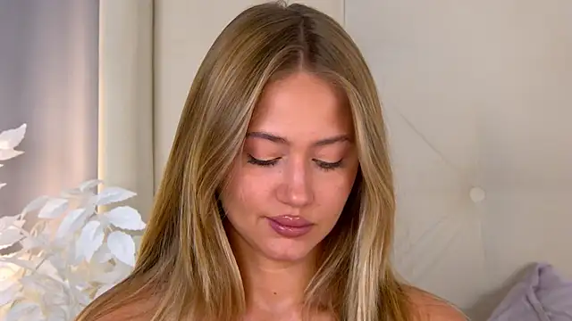 Snapshot of ur_wet_dreams chatting on September 28, 2025, 1:27 pm ur wet dreams online show from September 28, 2025, 1:27 pm