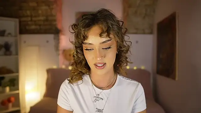 Clara Nia online show from February 23, 2025, 7:38 pm