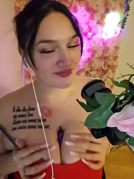 Snapshot of Jinyxx3 chatting on February 5, 2025, 9:36 am Jinyxx3 online show from February 5, 2025, 9:36 am