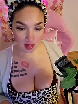 Snapshot of Jinyxx3 chatting on February 13, 2025, 12:43 pm Jinyxx3 online show from February 13, 2025, 12:43 pm