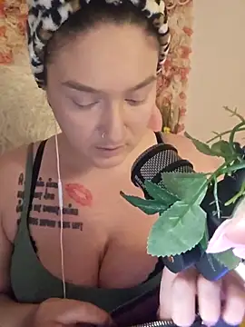 Snapshot of Jinyxx3 chatting on March 7, 2025, 6:33 pm Jinyxx3 online show from March 7, 2025, 6:33 pm