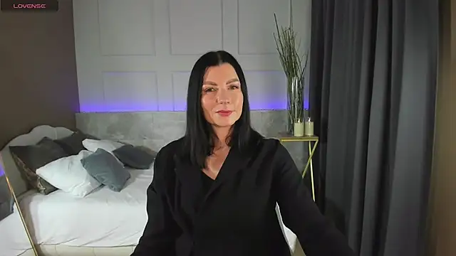 Snapshot of MonicaCheerful chatting on January 28, 2025, 10:45 am MonicaCheerful online show from January 28, 2025, 10:45 am