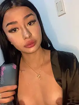 Miss karol online show from October 12, 2025, 2:32 am