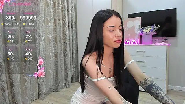  dkny  online show from October 5, 2025, 4:55 am