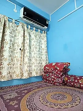 Snapshot of straightthing chatting on September 10, 2025, 7:47 pm straightthing online show from September 10, 2025, 7:47 pm