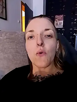 Snapshot of Astrid-Gilbert chatting on February 22, 2025, 9:37 pm Astrid-Gilbert online show from February 22, 2025, 9:37 pm