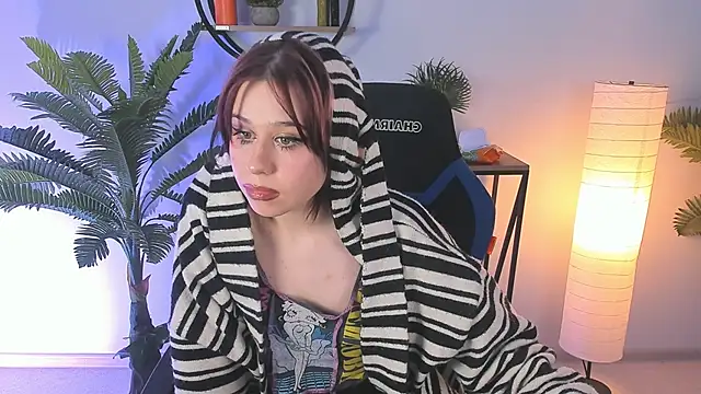 MisaPage online show from February 7, 2025, 7:17 pm