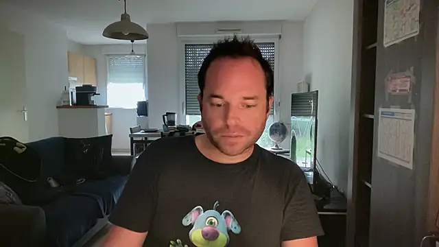 Funnyjul31 online show from November 23, 2025, 1:44 pm