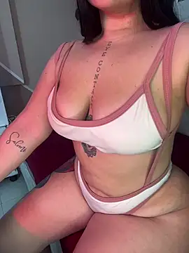 alexa cf online show from March 16, 2025, 2:53 am