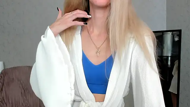 skinnyladyy online show from March 11, 2025, 5:16 am