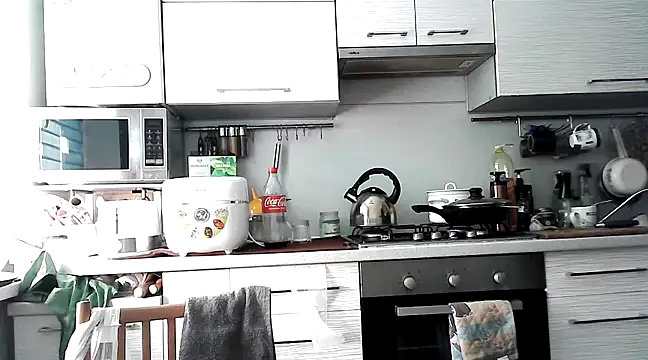 Snapshot of Misssweet_s chatting on February 12, 2025, 6:51 am Misssweet s online show from February 12, 2025, 6:51 am