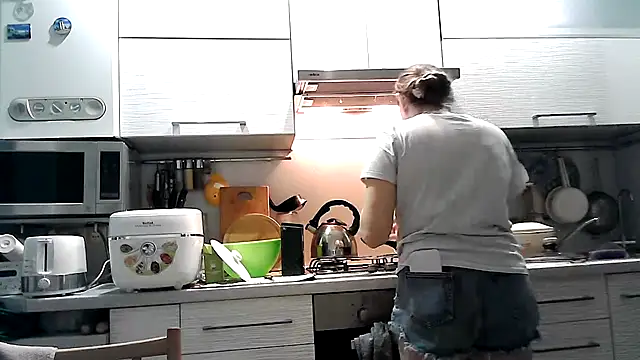 Snapshot of Misssweet_s chatting on March 15, 2025, 7:05 pm Misssweet s online show from March 15, 2025, 7:05 pm