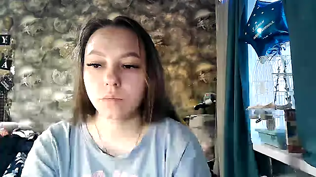 Snapshot of Misssweet_s chatting on December 4, 2025, 6:34 am Misssweet s online show from December 4, 2025, 6:34 am