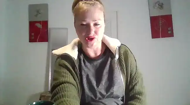 Luzia-Sal online show from February 12, 2025, 7:44 am