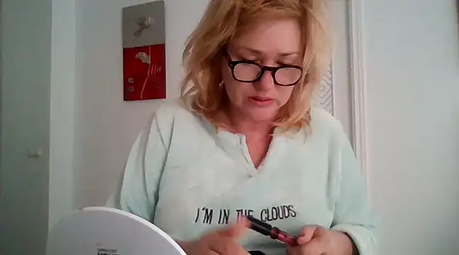 Luzia-Sal online show from March 15, 2025, 8:04 am