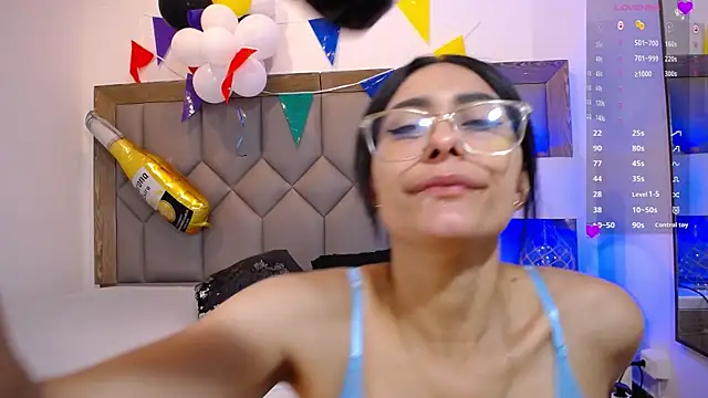 PamelaaPonce online show from September 30, 2025, 4:23 pm