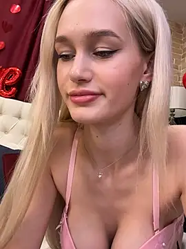 Snapshot of KristinaDane chatting on February 14, 2025, 6:45 am KristinaDane online show from February 14, 2025, 6:45 am