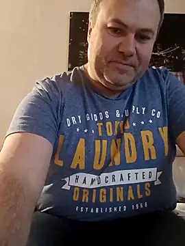 Snapshot of Pourleplasirs chatting on February 16, 2025, 1:25 am Pourleplasirs online show from February 16, 2025, 1:25 am