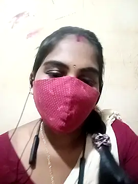 Snapshot of Tamil_roja17 chatting on October 5, 2025, 5:00 pm Tamil roja17 online show from October 5, 2025, 5:00 pm