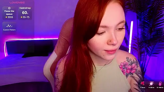 Snapshot of Maya_Light chatting on December 4, 2025, 8:34 am Maya Light online show from December 4, 2025, 8:34 am