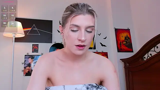 Snapshot of heartseduction chatting on November 7, 2025, 8:14 am heartseduction online show from November 7, 2025, 8:14 am