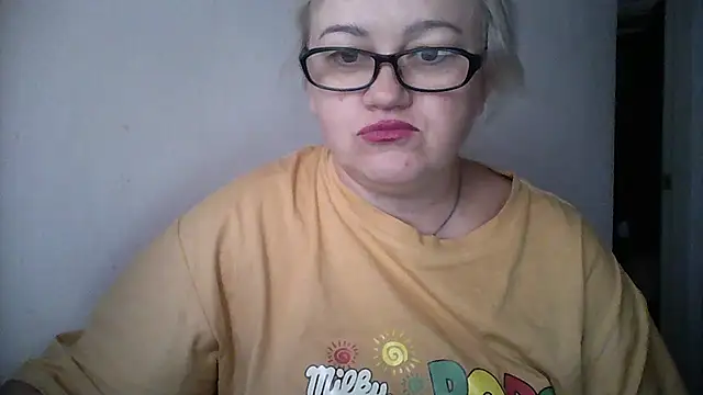 Mayya4321 online show from October 12, 2025, 7:07 am