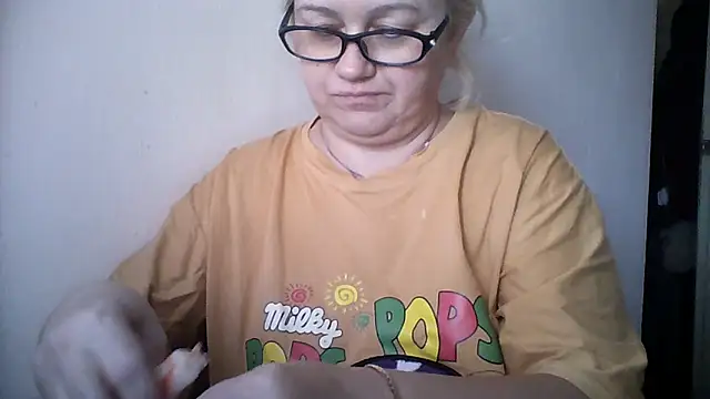 Mayya4321 online show from October 25, 2025, 8:22 am