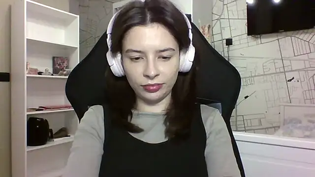 LariceSexy online show from December 4, 2025, 7:11 pm