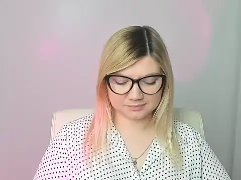 Lola moree online show from November 7, 2025, 12:49 pm