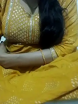 Snapshot of saaniya chatting on October 17, 2025, 10:34 pm saaniya online show from October 17, 2025, 10:34 pm