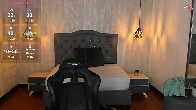 Snapshot of Hadley_ chatting on March 22, 2025, 3:20 am Hadley online show from March 22, 2025, 3:20 am