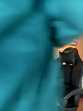 Snapshot of Hadley_ chatting on September 9, 2025, 3:17 am Hadley online show from September 9, 2025, 3:17 am