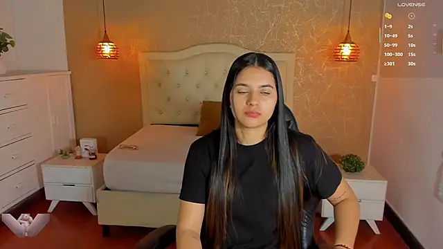 Snapshot of Hadley_ chatting on November 5, 2025, 3:28 am Hadley online show from November 5, 2025, 3:28 am