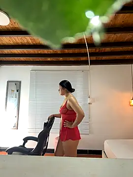 Snapshot of Hadley_ chatting on December 5, 2025, 2:42 am Hadley online show from December 5, 2025, 2:42 am