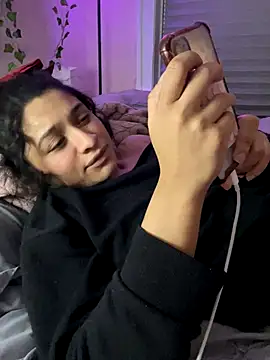 Snapshot of Cristinasunny chatting on December 14, 2025, 11:48 am Cristinasunny online show from December 14, 2025, 11:48 am