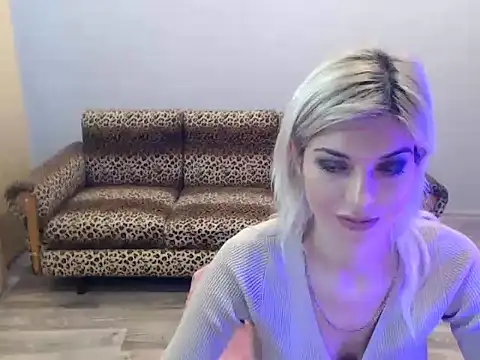 SexyBeatriice online show from November 28, 2025, 7:33 am