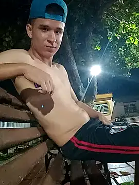 Snapshot of arevalo1124 chatting on February 4, 2025, 4:48 am arevalo1124 online show from February 4, 2025, 4:48 am