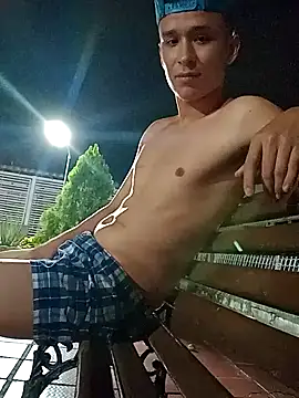 arevalo1124 online show from February 4, 2025, 8:02 am