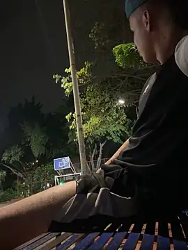 Snapshot of arevalo1124 chatting on October 16, 2025, 5:30 am arevalo1124 online show from October 16, 2025, 5:30 am