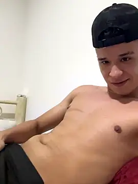 arevalo1124 online show from October 26, 2025, 6:41 am