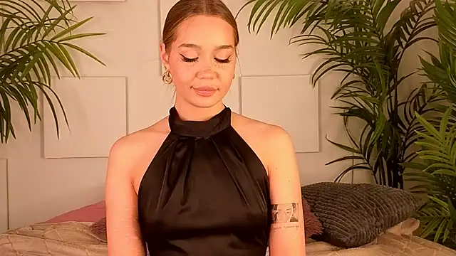 Snapshot of EvansLover chatting on December 14, 2025, 3:39 pm EvansLover online show from December 14, 2025, 3:39 pm