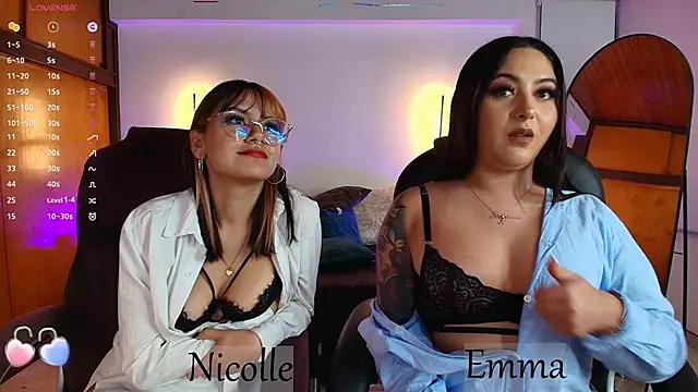 Snapshot of _Emma11 chatting on February 6, 2025, 11:58 pm Emma11 online show from February 6, 2025, 11:58 pm