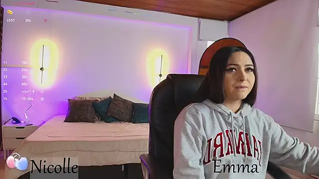 Snapshot of _Emma11 chatting on February 17, 2025, 7:21 pm Emma11 online show from February 17, 2025, 7:21 pm