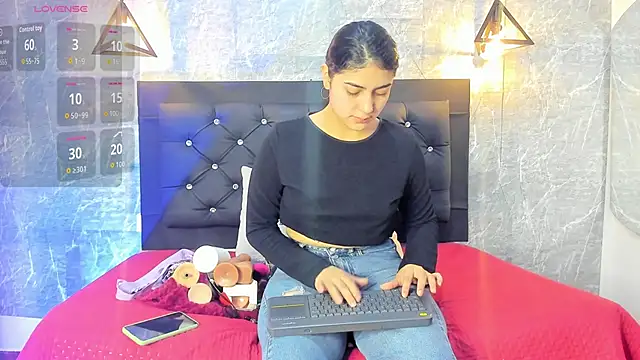 Snapshot of emberhodson chatting on September 14, 2025, 10:58 am emberhodson online show from September 14, 2025, 10:58 am