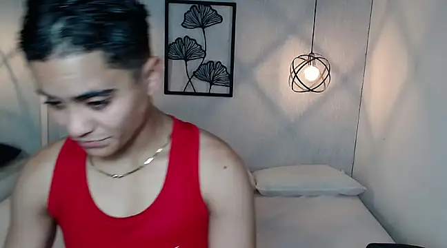 Liiamthompson online show from March 13, 2025, 11:51 am